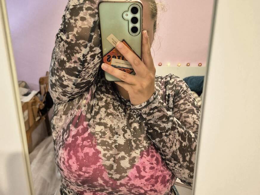 Yuna4U ᐅ 21 Jährige Pornodarstellerin