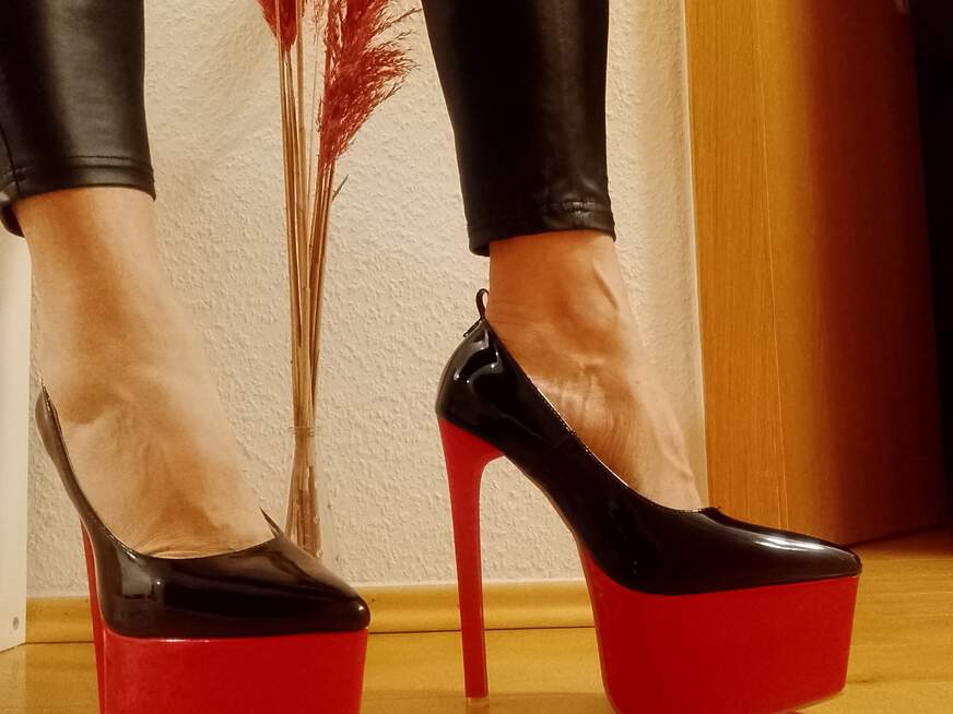 Sweetest-Poison - Bolg