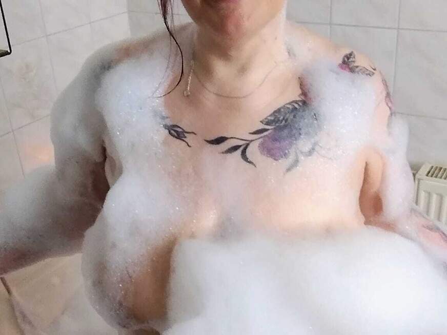 soleil72 ᐅ 52 Jährige Pornodarstellerin