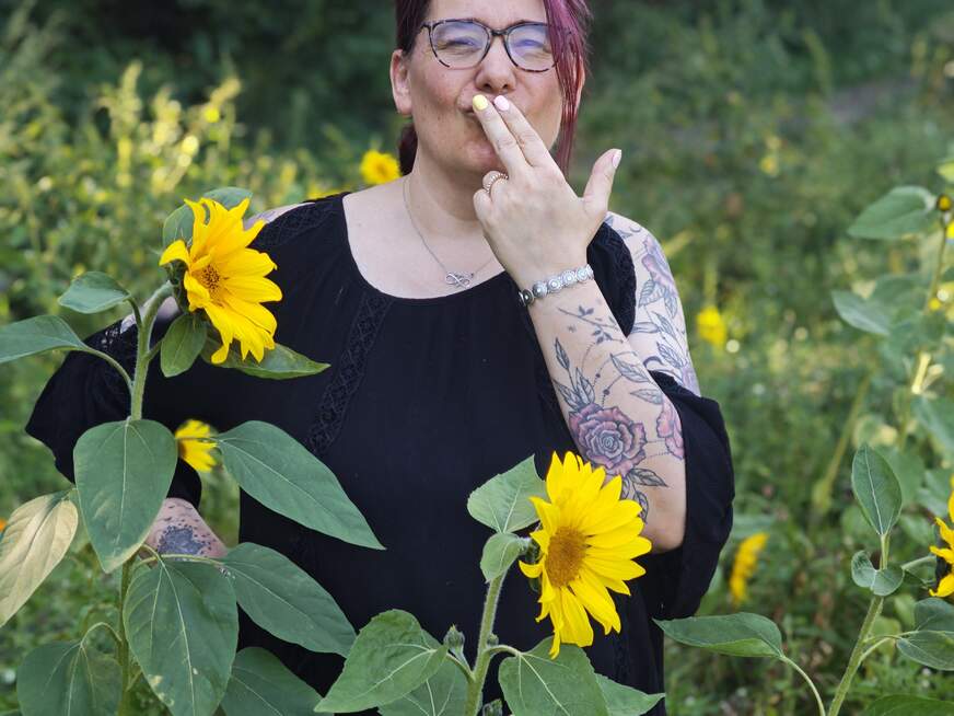 HotMilfSunny - Bolg