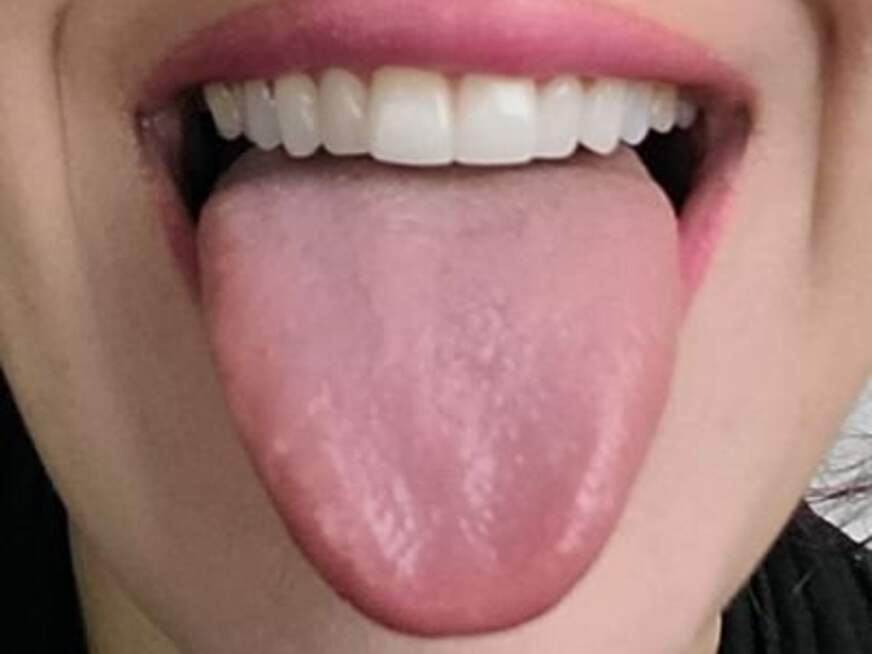 KinkyElliBoo ᐅ 31 Jährige Pornodarstellerin