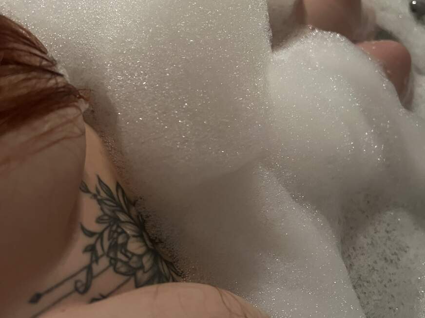 Blablablubb93 ᐅ 31 Jährige Pornodarstellerin aus Wagenfeld
