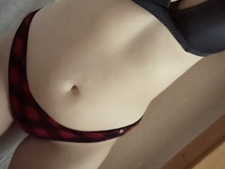 1Hot-MILF ᐅ 28 Jährige Pornodarstellerin