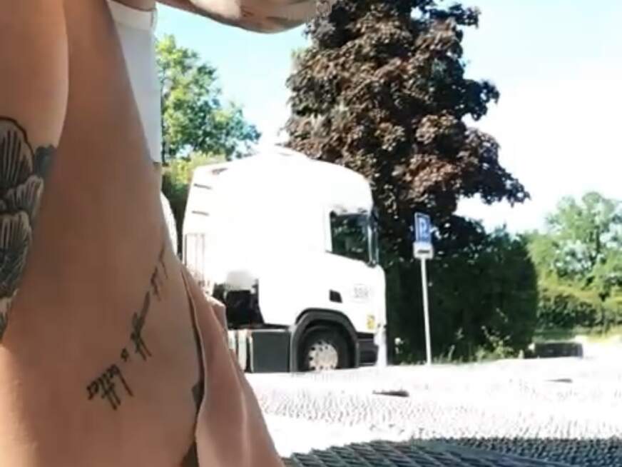 Etwasneugierig - Bolg