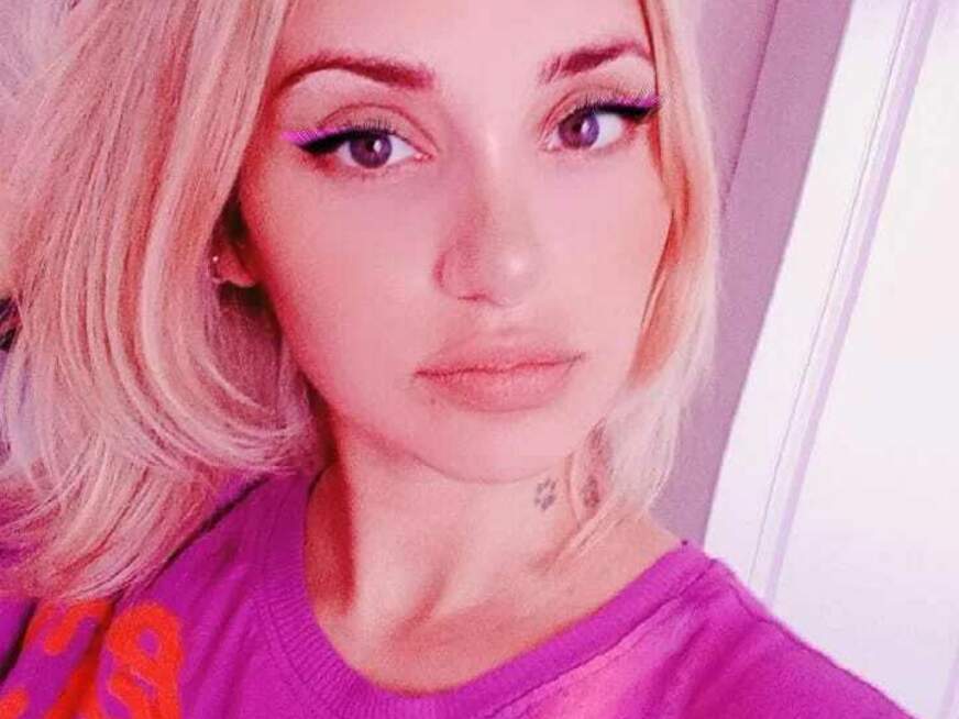 ladyjung ᐅ 38 Jährige Pornodarstellerin aus Köln 