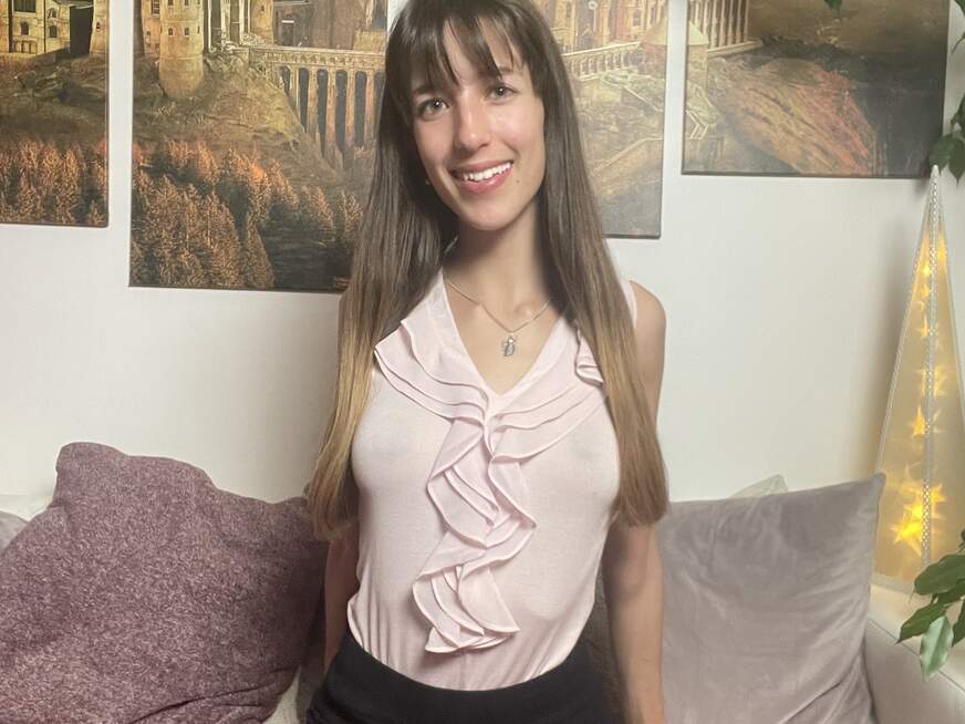 LaylaVonHohensee - Bolg