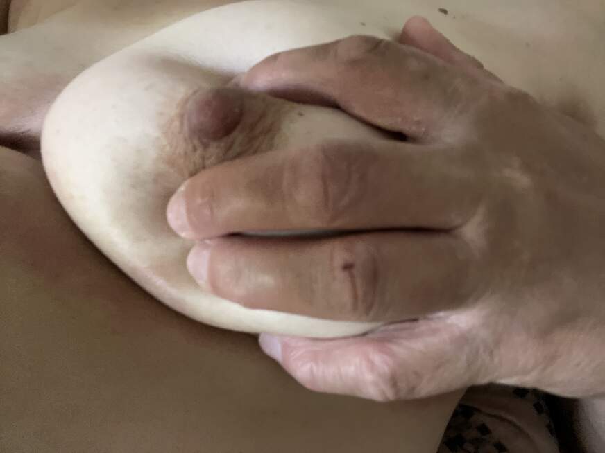 Jennymollig ᐅ 46 Jährige Pornodarstellerin