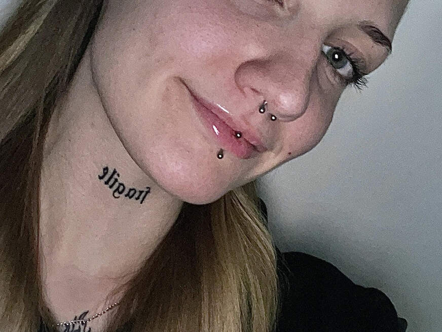 AlexaLiebling - Bolg