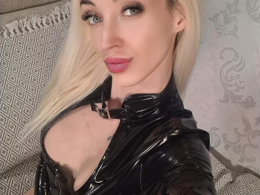 CremeDeLaCreme - Bolg