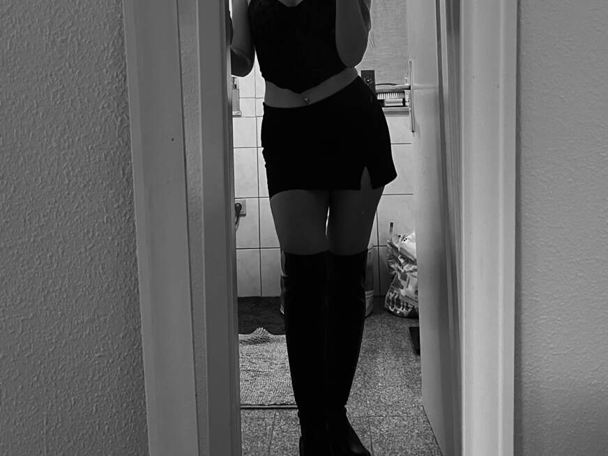 Hotbarbie ᐅ 22 Jährige Pornodarstellerin - rasse-hasen.tv Hotbarbie ᐅ 22 Jährige Pornodarstellerin