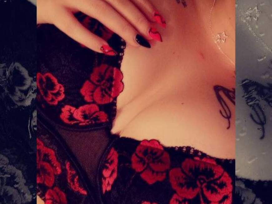 Curvy-Mara - Bolg