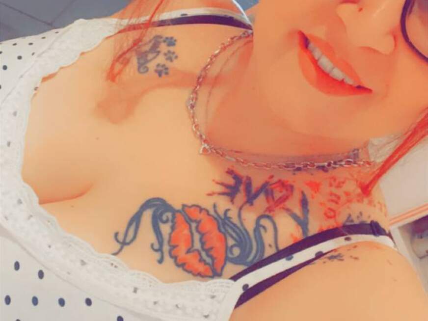 Curvy-Mara - Bolg