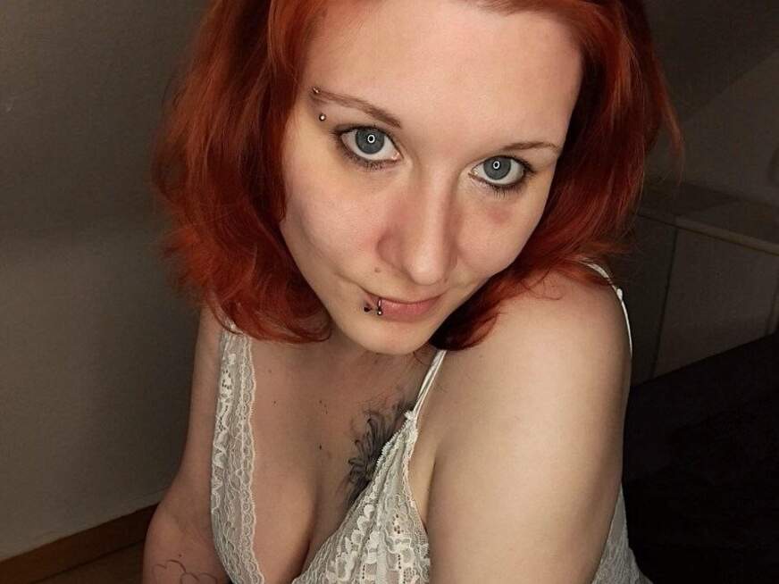 LeAnnMelon ᐅ 34 Jährige Pornodarstellerin
