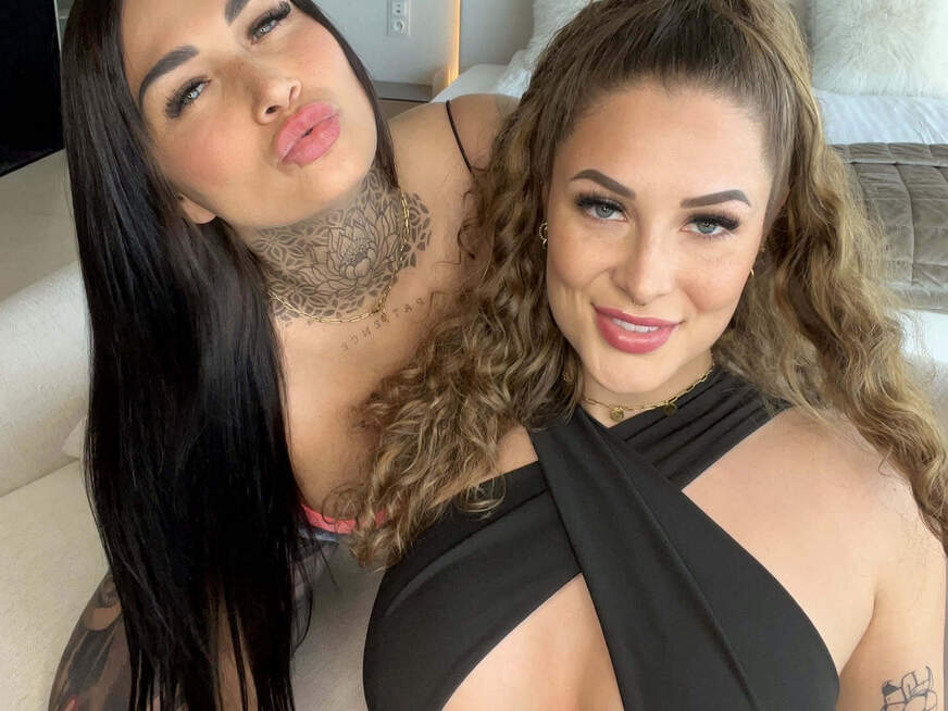 twoinkeddolls - Bolg
