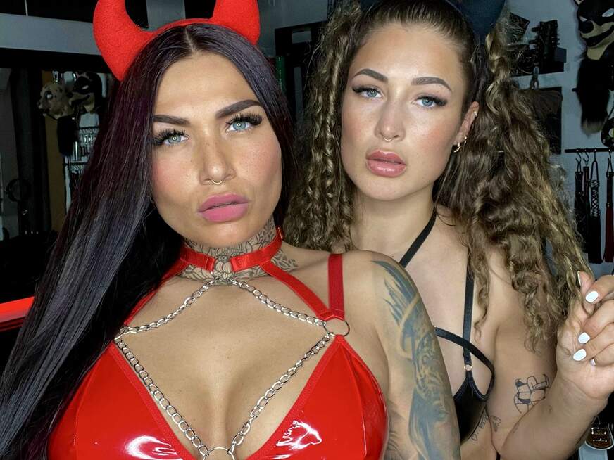 twoinkeddolls - Bolg