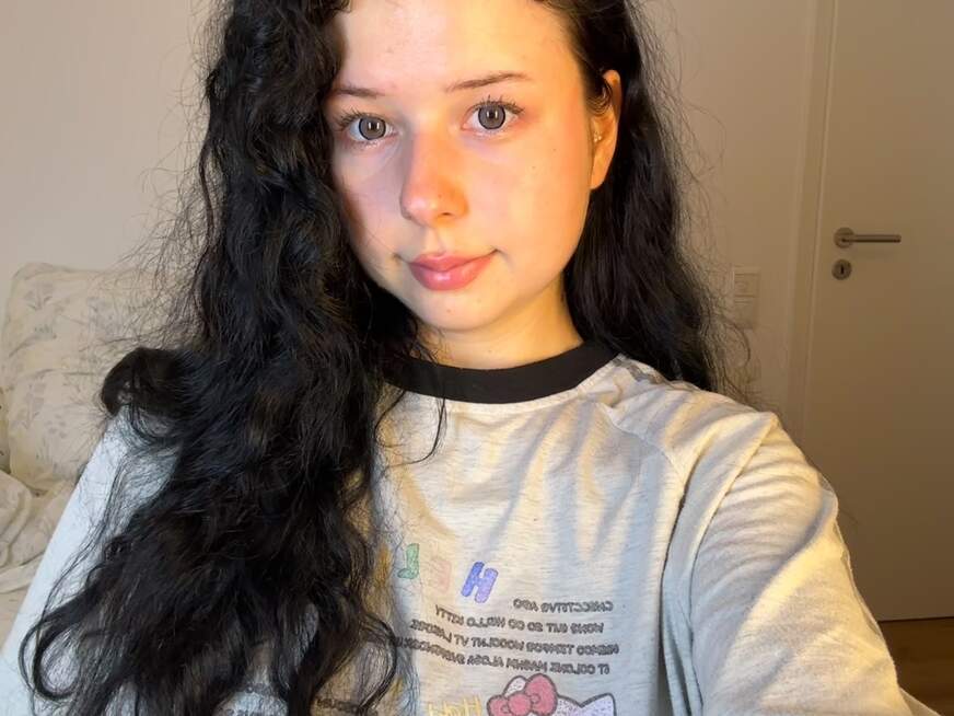 DaphneDietz ᐅ 20 Jährige Pornodarstellerin aus Freiburg im Breisgau