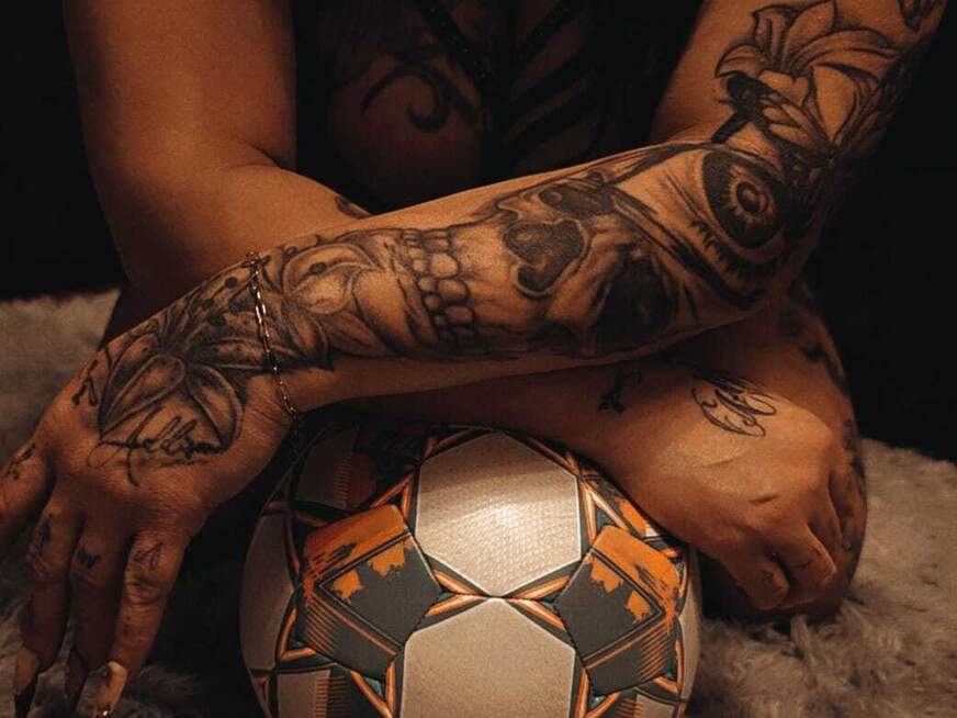 CurvyDynamite - Bolg