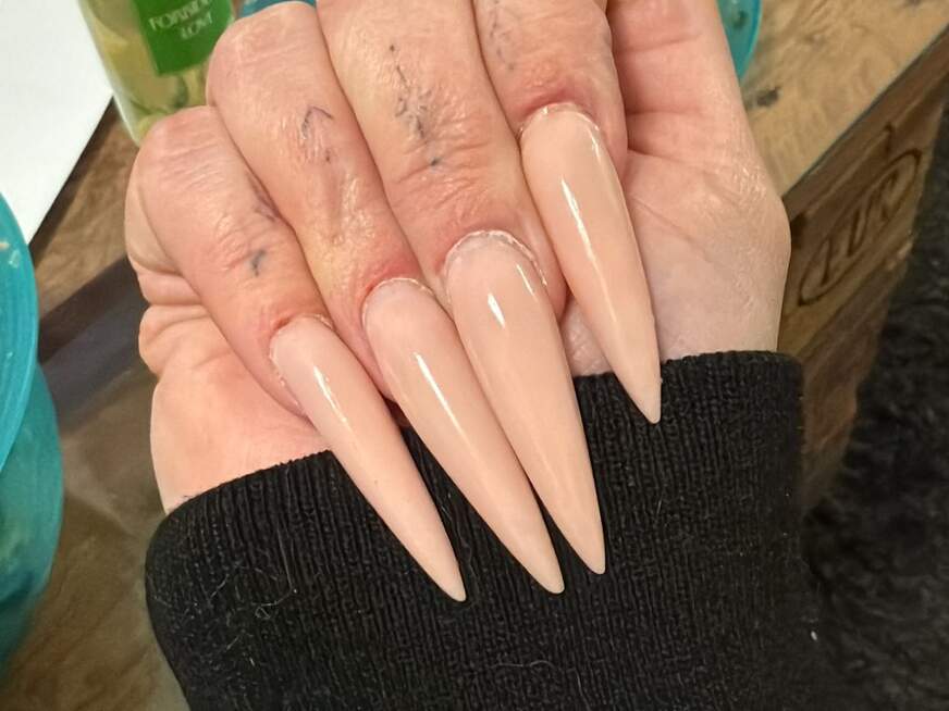 CurvyDynamite - Bolg