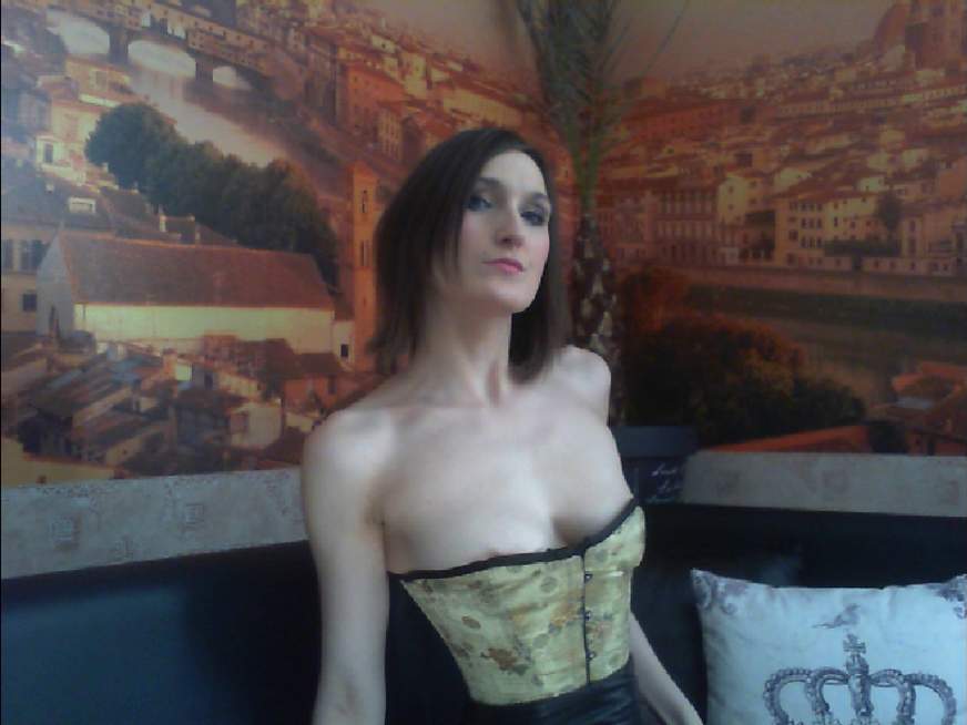 FetishQueenofPain ᐅ 37 Jährige Pornodarstellerin aus leonding