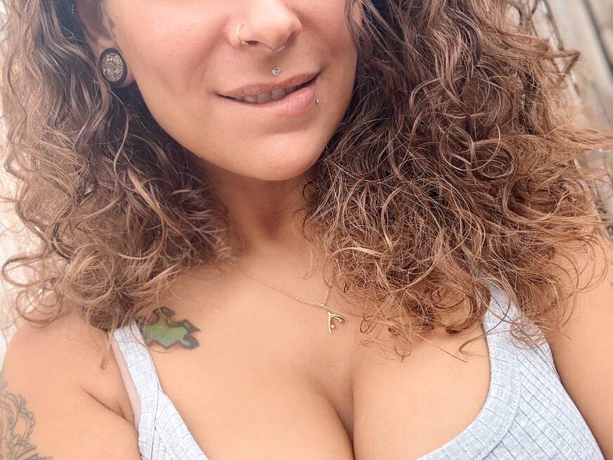 MaraWalks ᐅ 36 Jährige Pornodarstellerin