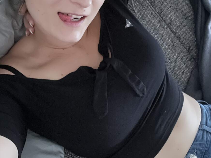 Melina-May ᐅ 30 Jährige Pornodarstellerin aus Saarbrücken