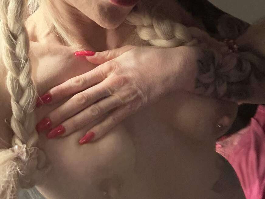 PamelaDeluxe - Bolg