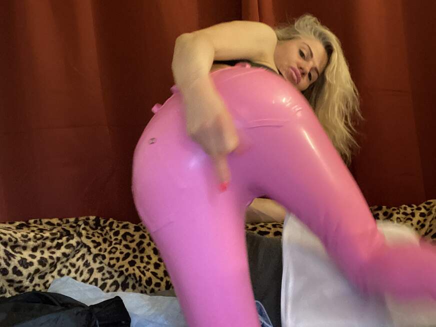 PamelaDeluxe - Bolg