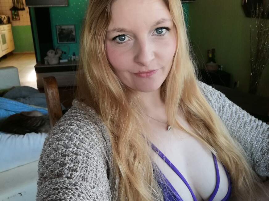 Jennylove20 ᐅ 41 Jährige Pornodarstellerin