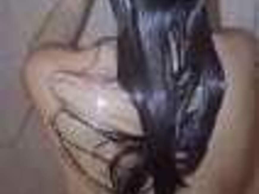 HotSara ᐅ 28 Jährige Pornodarstellerin
