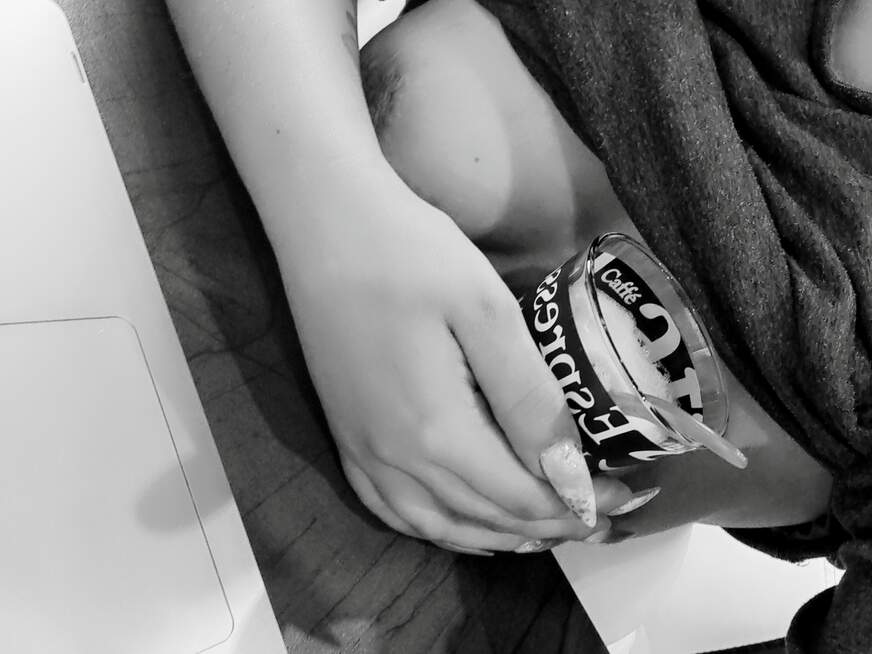 EllaPrincess ᐅ 34 Jährige Pornodarstellerin