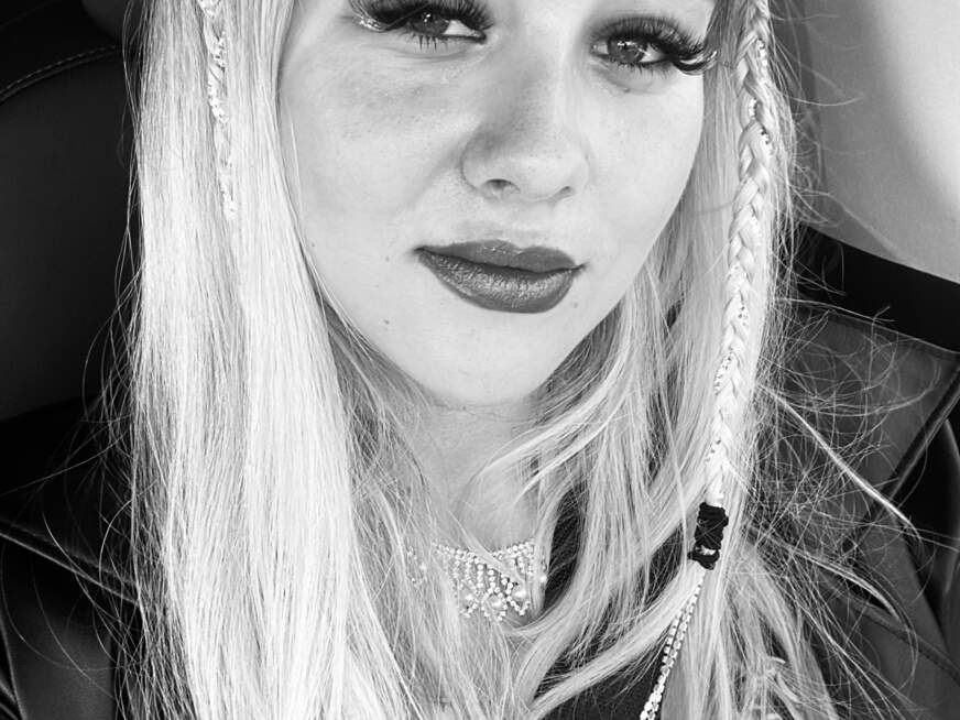 Queen_of_BDSM - Bolg