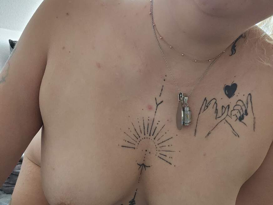 Sexymelli97 ᐅ 26 Jährige Pornodarstellerin