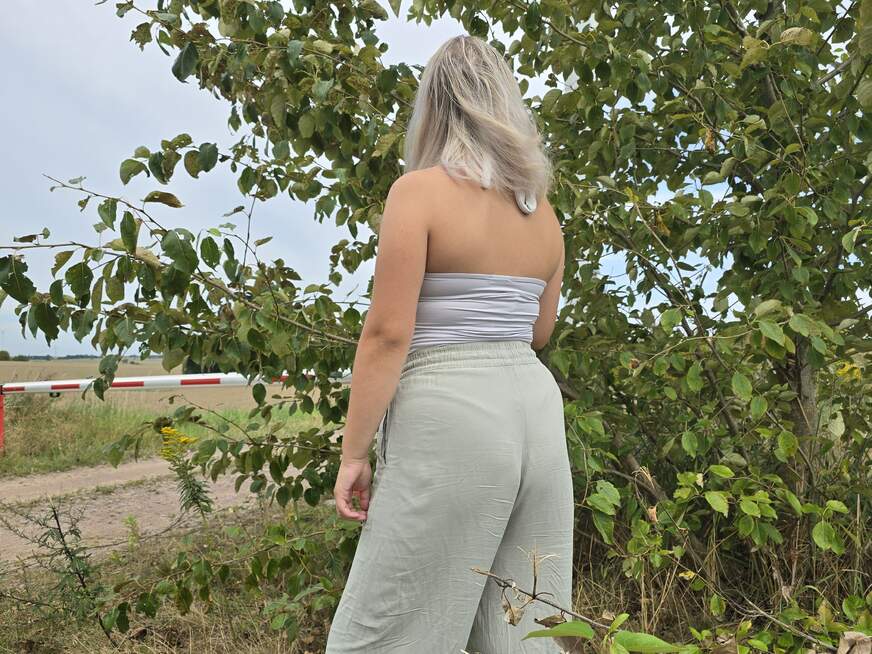 crissy18 ᐅ 18 Jährige Pornodarstellerin