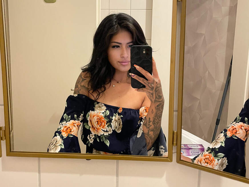 QueenFernanda ᐅ 28 Jährige Pornodarstellerin aus Frankfurt