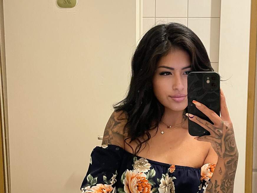 FernandaFernandes ᐅ 28 Jährige Pornodarstellerin aus Frankfurt