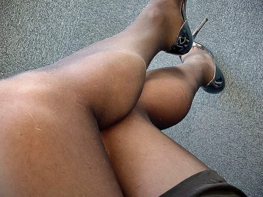 Hexenfee ᐅ 26 Jährige Pornodarstellerin aus Feucht - rasse-hasen.tv Hexenfee ᐅ 26 Jährige Pornodarstellerin aus Feucht