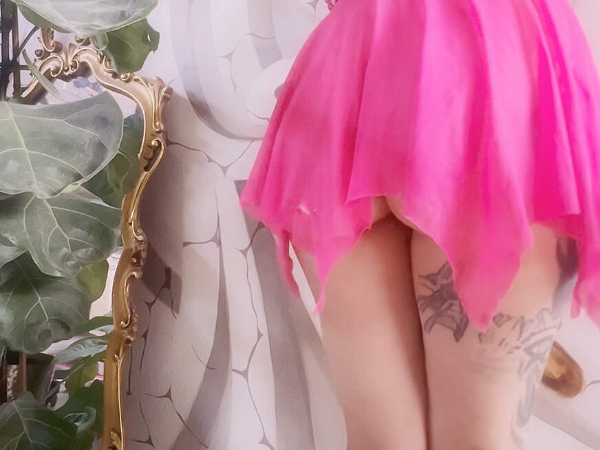 KristalSkye ᐅ 33 Jährige Pornodarstellerin