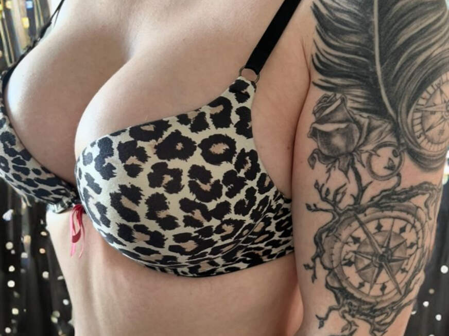 Amelie-ink ᐅ 37 Jährige Pornodarstellerin - rasse-hasen.tv Amelie-ink ᐅ 37 Jährige Pornodarstellerin