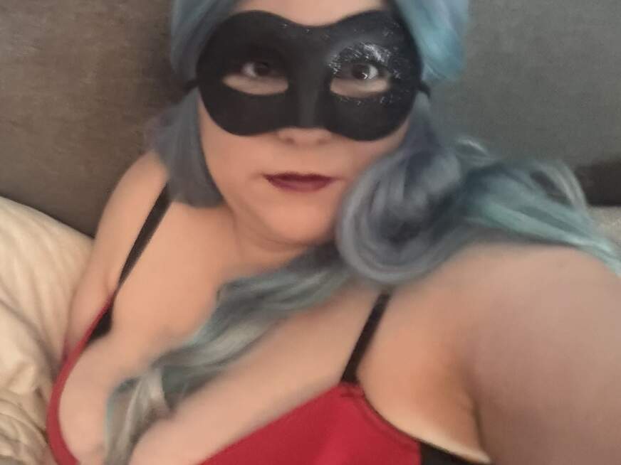 CurvyMadame - Bolg