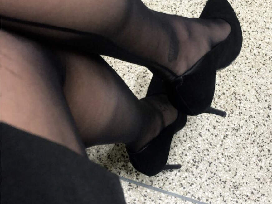 lalilu168 ᐅ 29 Jährige Pornodarstellerin