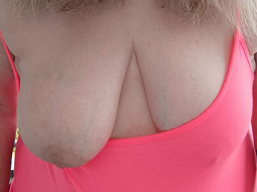 Alex-14 ᐅ 66 Jährige Pornodarstellerin