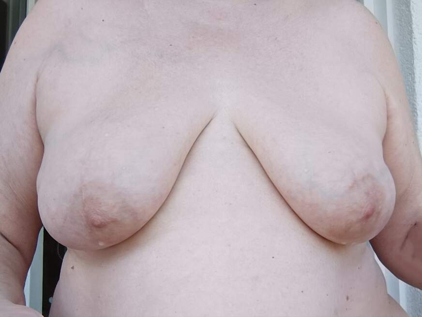 Alex-14 ᐅ 66 Jährige Pornodarstellerin