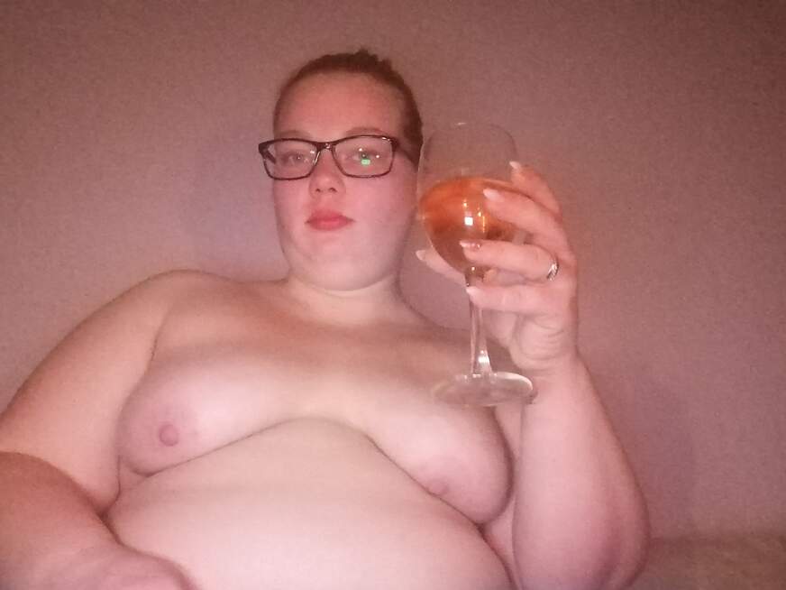 SexyLuder2020 ᐅ 29 Jährige Pornodarstellerin aus Weil am Rhein