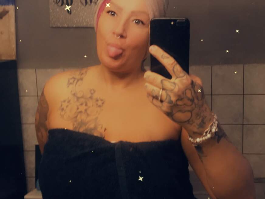 SamDeluxe ᐅ 42 Jährige Pornodarstellerin aus Xxxxx