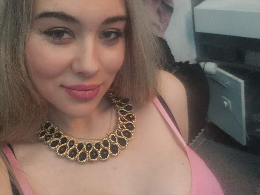 BeverlyAthalia - Bolg