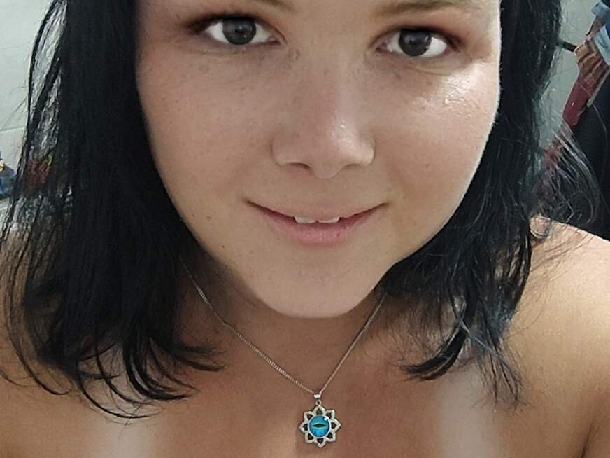 TastyFarfallina ᐅ 35 Jährige Pornodarstellerin aus Au am Rhein