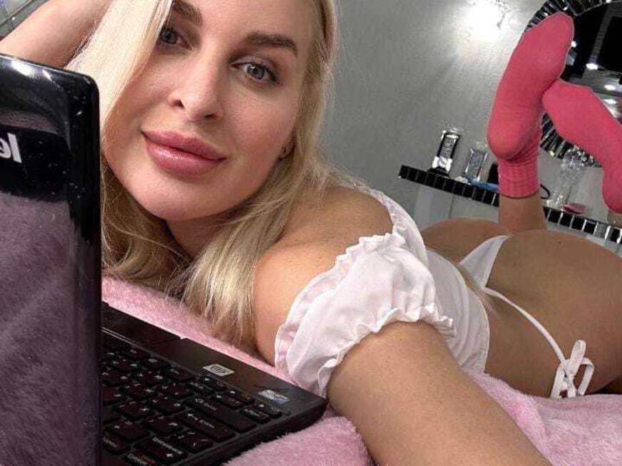 yvonne-schneider ᐅ 22 Jährige Pornodarstellerin aus Ukraine