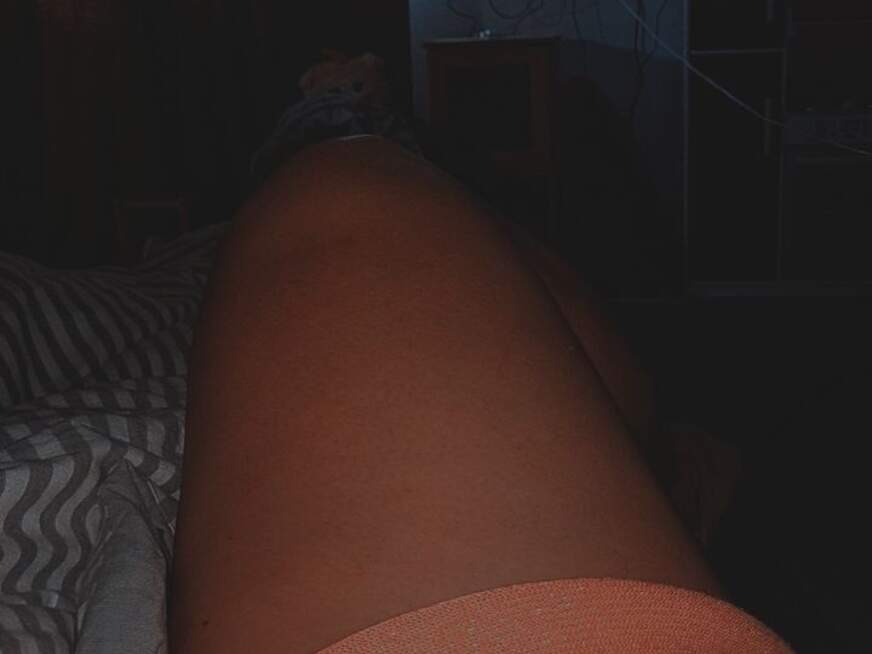 MrsNyx ᐅ 28 Jährige Pornodarstellerin