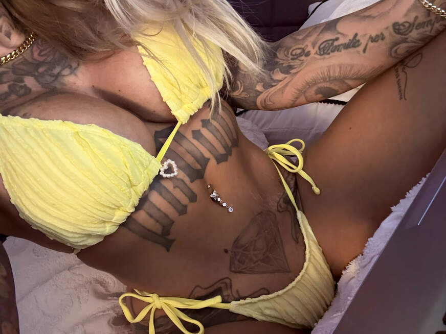 -Shiva69- ᐅ 35 Jährige Pornodarstellerin aus Berlin