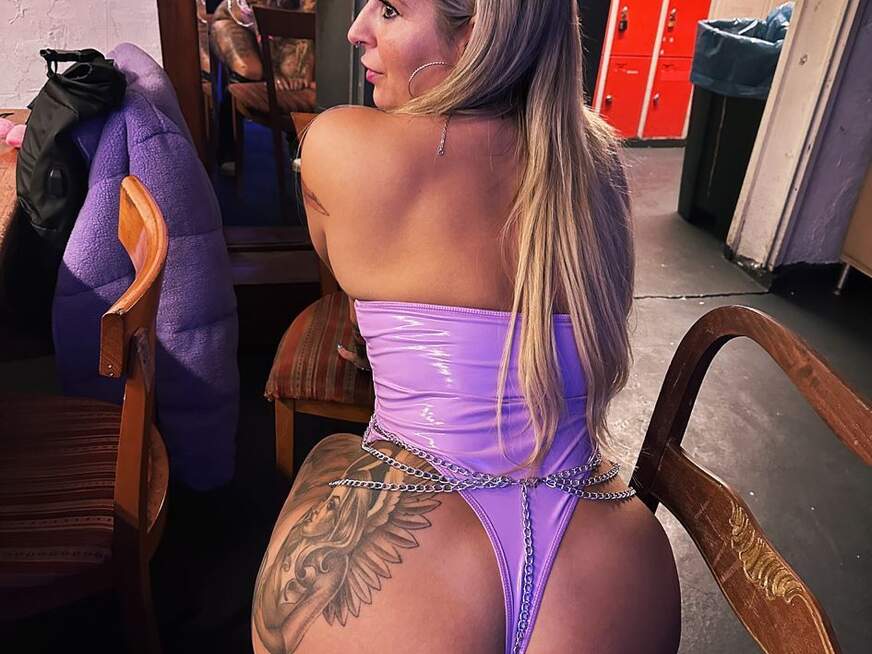 Gigi-Baaang - Bolg